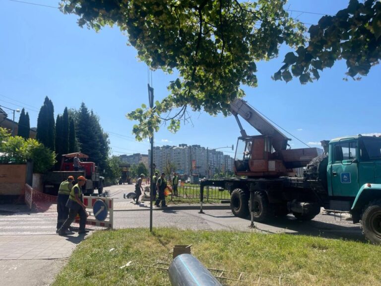У Львові прокладають новий магістральний водогін. Це забезпечить водопостачання для найбільшого району