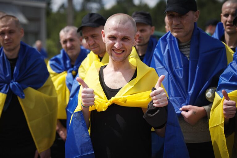 Новий етап обміну полоненими. Серед воїнів є ті, кого вважали зниклими безвісти