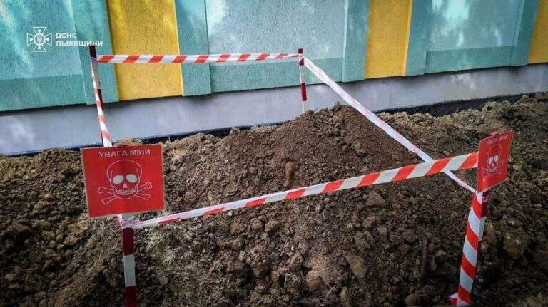 У школі та криниці: на Львівщині виявили небезпечні боєприпаси минулого століття, – ФОТО