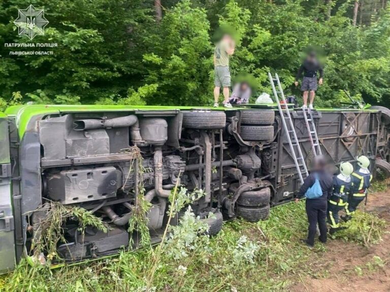 Через ДТП на трасі Львів – Шегині ускладнено рух, – ФОТО