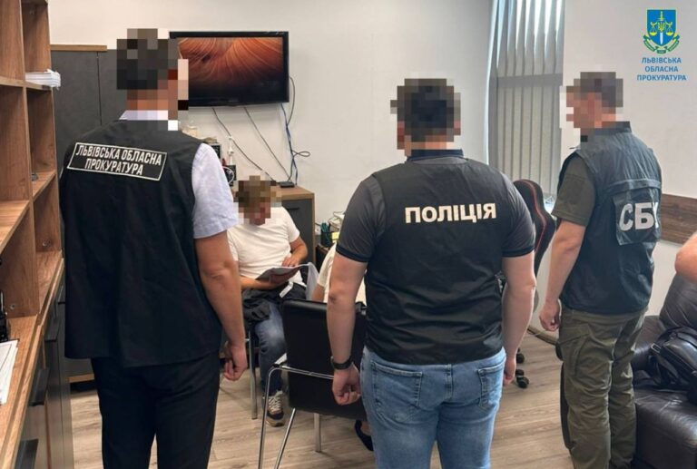 Посадовців Львівської міської ради звинувачують у зловживанні: їм вручили підозри. Оновлено