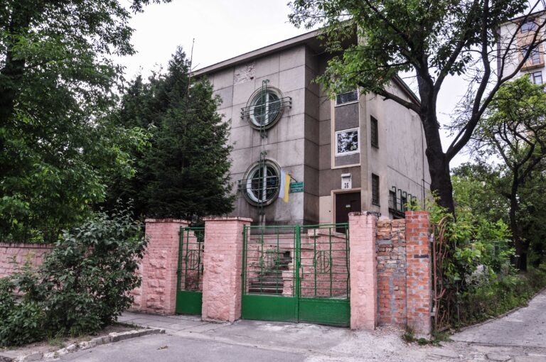 У Львові відреставрують віллу-дитсадок, яка є пам’яткою архітектури. Поруч – колишній дитячий санаторій
