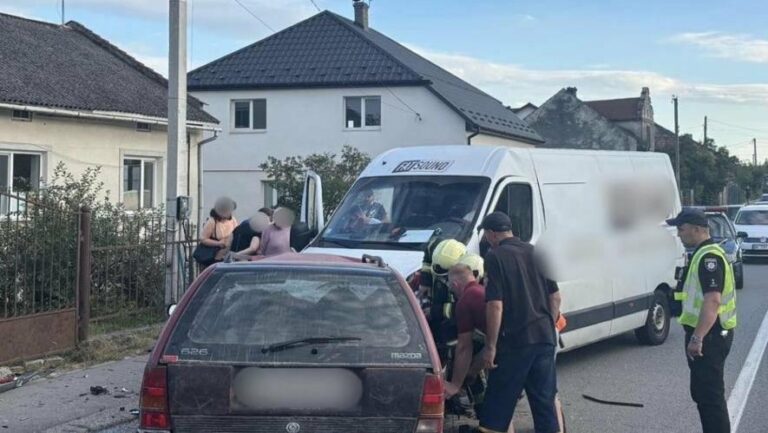 Смертельна аварія на Львівщині: одна людина загинула, трьох госпіталізовано