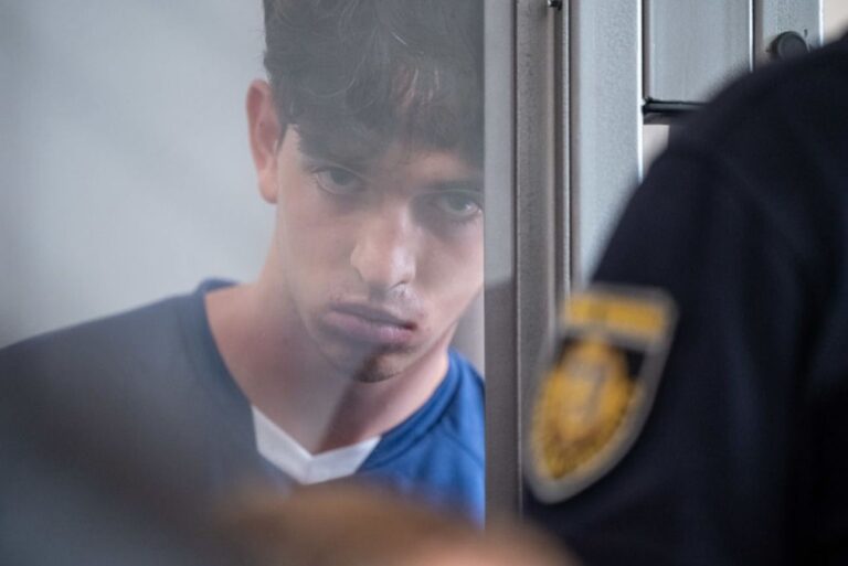 Вміст телефону підозрюваного у вбивстві Фаріон пред’явили в суді