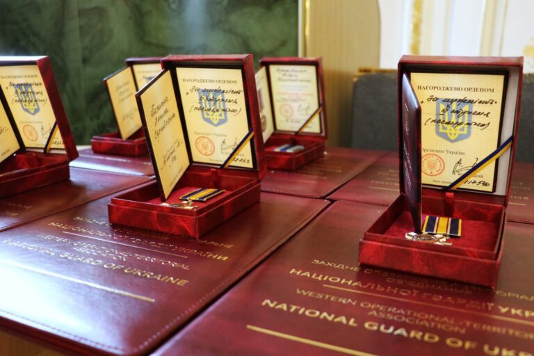 У Львові 25 бійців Нацгвардії отримали державні нагороди посмертно
