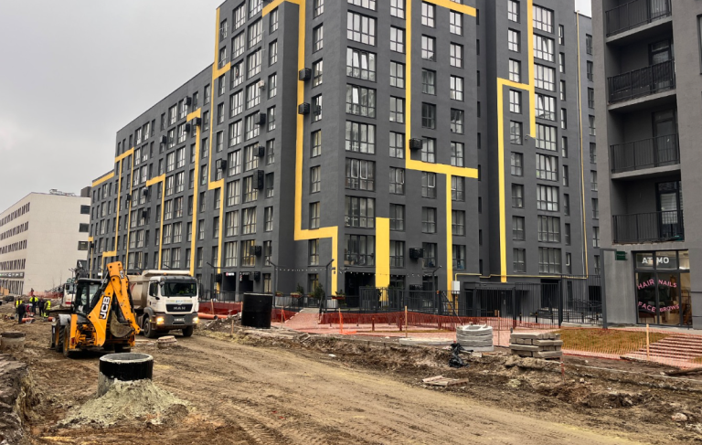 У Львові представили оновлення однієї з найскладніших вулиць. Фотозвіт