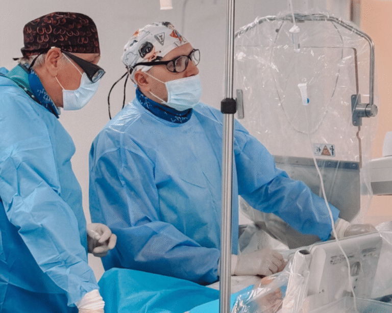 У Львові лікарі успішно впоралися з тромбами в легенях, обійшовшись без відкриття грудної клітки.