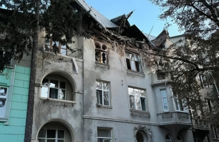 СБУ розкрила імена російських військових, відповідальних за обстріл Львова, що призвів до трагедії сім’ї Базилевичів.