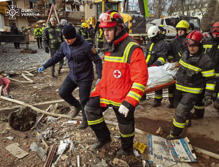 У Тернополі внаслідок атаки з боку рф загинули 25 осіб, з них 3 діти