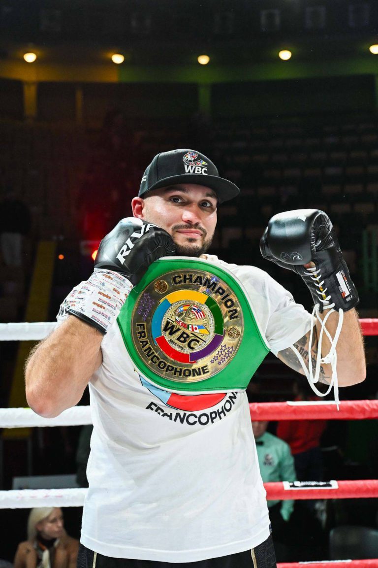 Львів’янин Олександр Гриців знову підкорив світ: титул чемпіона WBC Francophone залишився за ним!