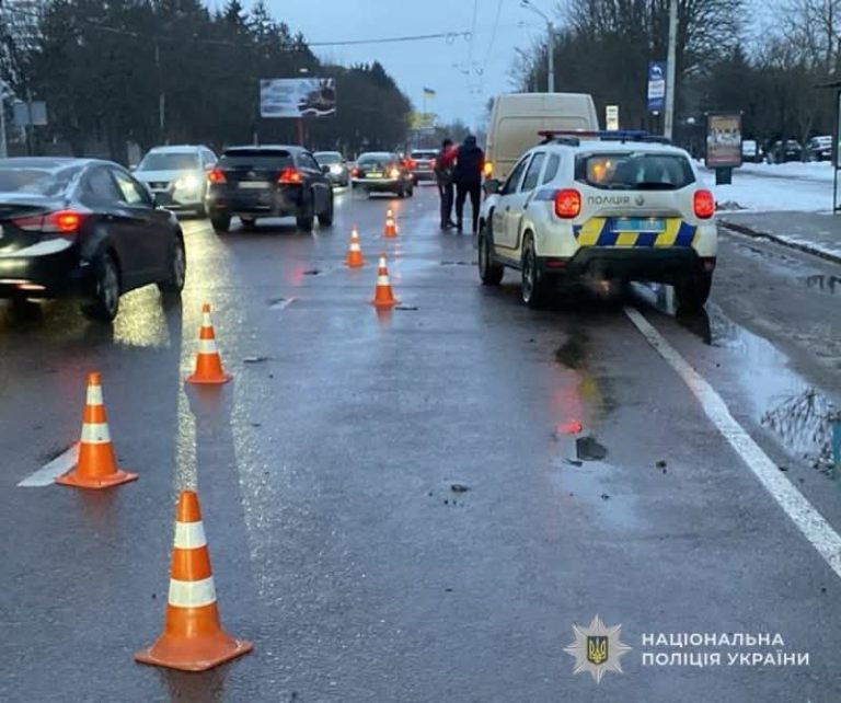 У Львові автомобільна аварія забрала життя 90-річної жінки.