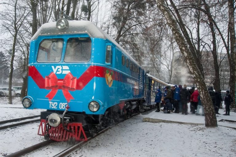 Цими вихідними завершується сезон роботи Львівської дитячої залізниці: не пропустіть останні рейси!
