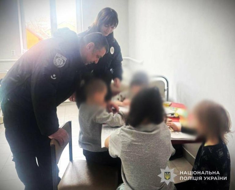 На Львівщині у справі смерті дворічного хлопчика від переохолодження оголосили підозру батькам — ФОТО