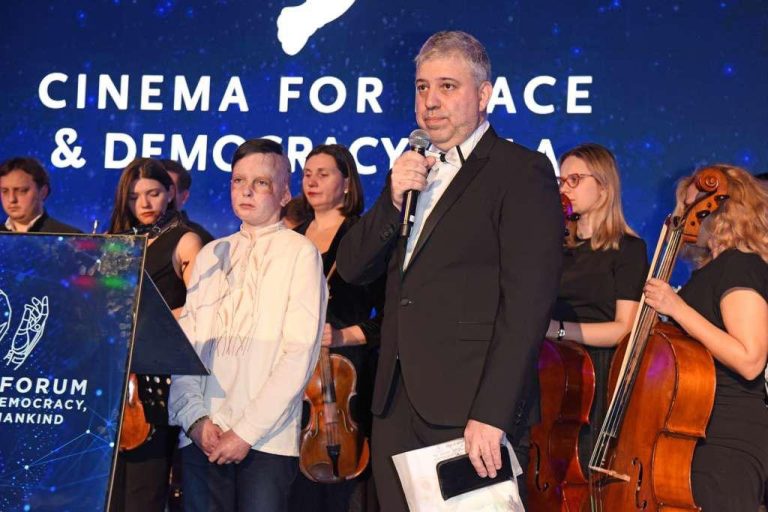 11-річний львів’янин Роман Олексів удостоєний почесної відзнаки Cinema for Peace Honorary Dove 2026