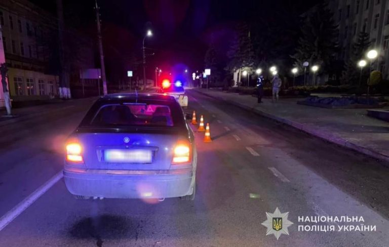 Автомобіль збив пенсіонерку на трасі Львів—Шегині, поліція відкрила провадження — ФОТО