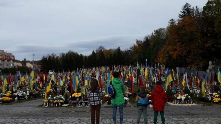 У Львові вичерпуються місця для військових поховань, місто шукає нові ділянки