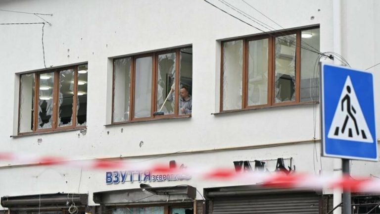 Після теракту в центрі Львова мешканцям відшкодують витрати на ремонт та заміну вікон