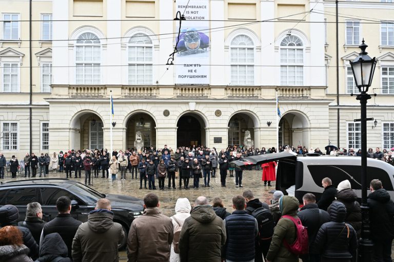 У Львові провели в останню путь загиблу поліцейську Вікторію Шпильку — служба була її покликанням