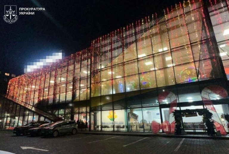 Спалах отруєння у львівському дитячому розважальному центрі: госпіталізовано 28 осіб, серед них 20 дітей — ФОТО