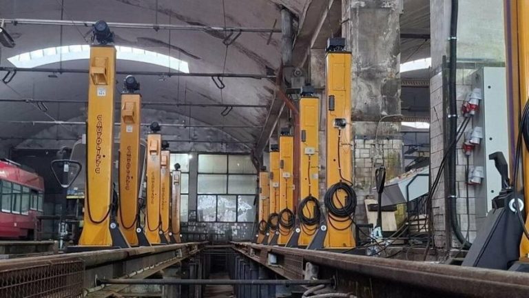 У Львові створюють сучасну ремонтно-обслуговчу базу для швейцарських трамваїв