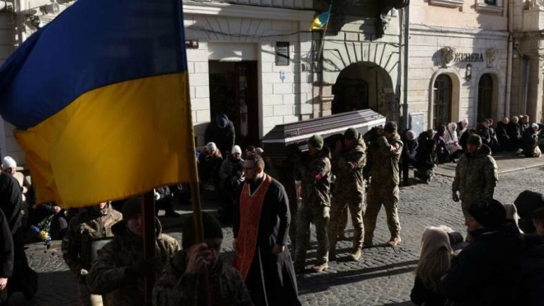 Завтра у Львові відбудеться церемонія прощання з воїнами Ігорем Мельником та Володимиром Мартином