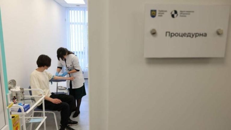 Львівські поліклініки запроваджують новий формат роботи — що зміниться для пацієнтів