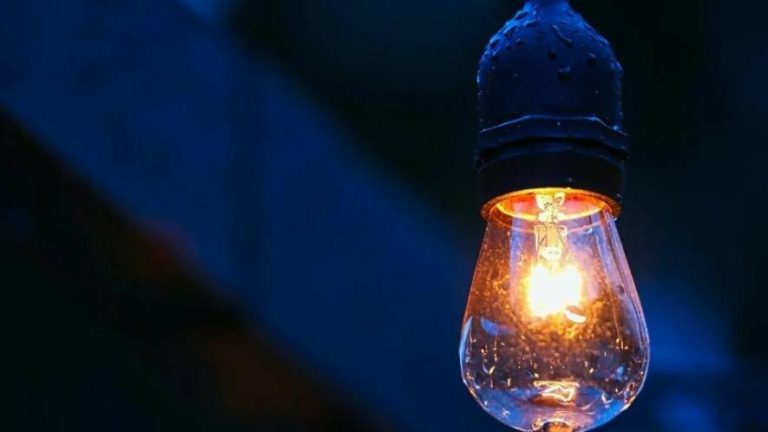 Оприлюднили графік планових відключень світла у Львові та області на 6 лютого