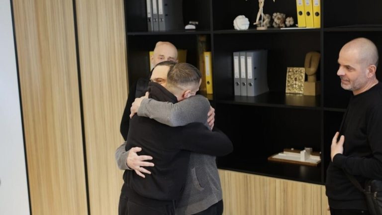 У Львові син донора зустрів трьох чоловіків — реципієнтів органів його батька