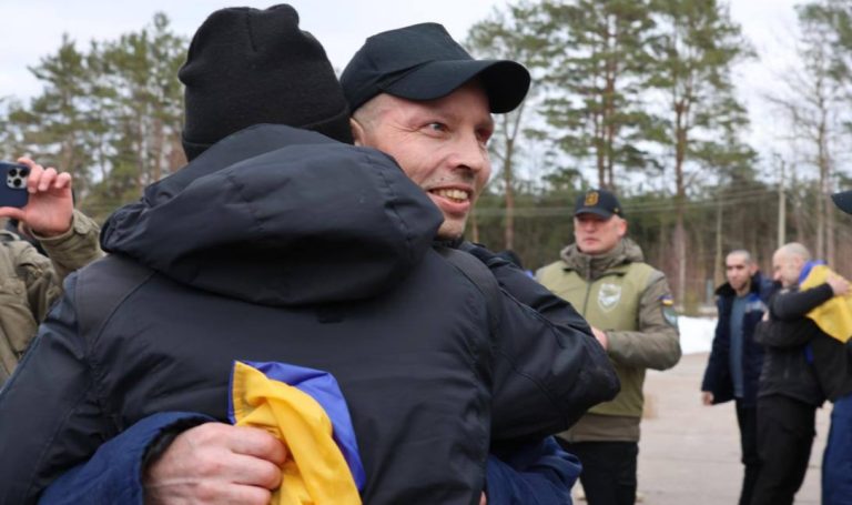 З російського полону звільнено дев’ятеро захисників зі Львівщини — хто вони