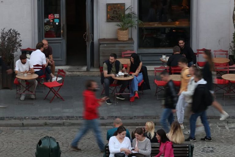 У Львові погодили дострокове відкриття терас у закладах — коли стартує сезон