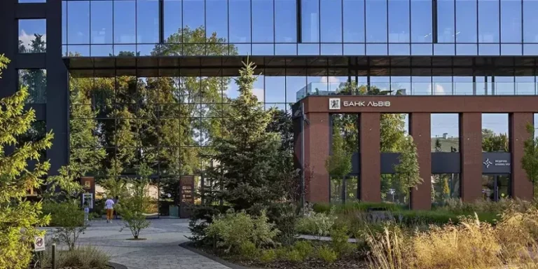 Crédit Agricole зі Франції стає власником банку «Львів»