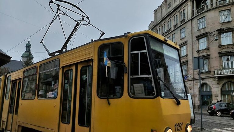Після російської атаки: як змінився рух громадського транспорту Львова
