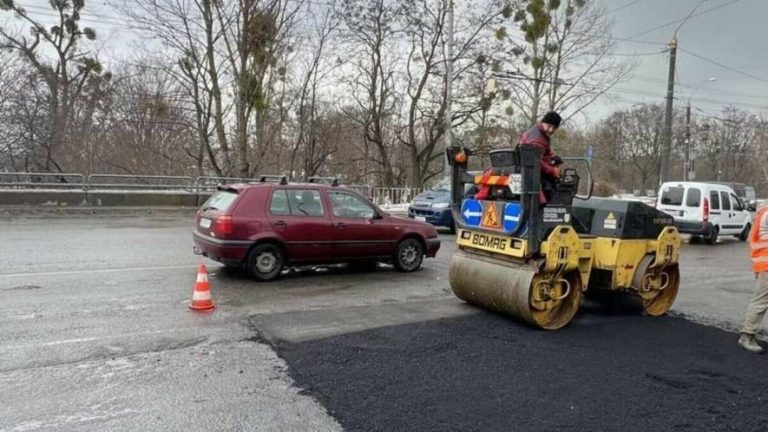 На проспекті Чорновола розпочинається масштабний ремонт дороги — рух обмежать