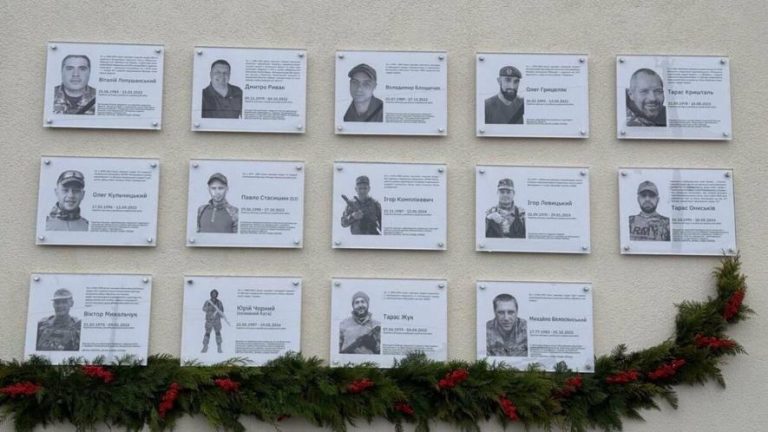 У Львові увіковічать пам’ять 26 захисників України меморіальними таблицями