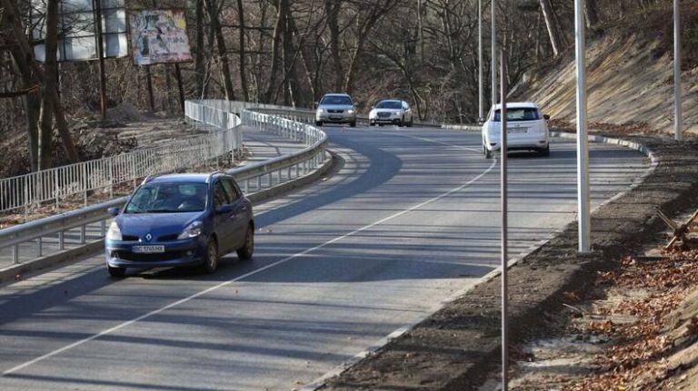 На виїзді зі Львова реверсний рух діятиме протягом трьох місяців