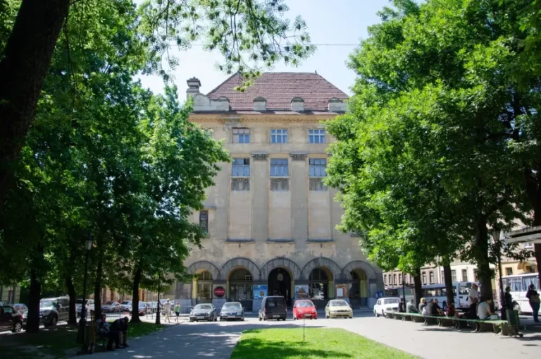 Львівський театр ляльок відмовився від звань «Заслужений артист» і «Народний артист» у межах деколонізації культури