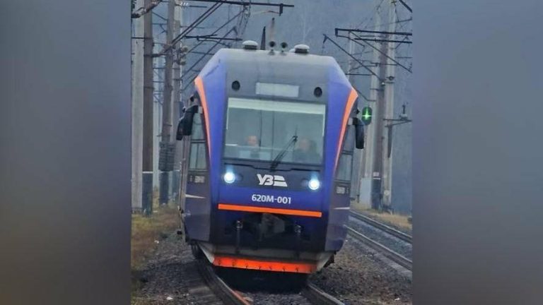 Рейкові автобуси зі Львова курсуватимуть за оновленим графіком у березні та квітні