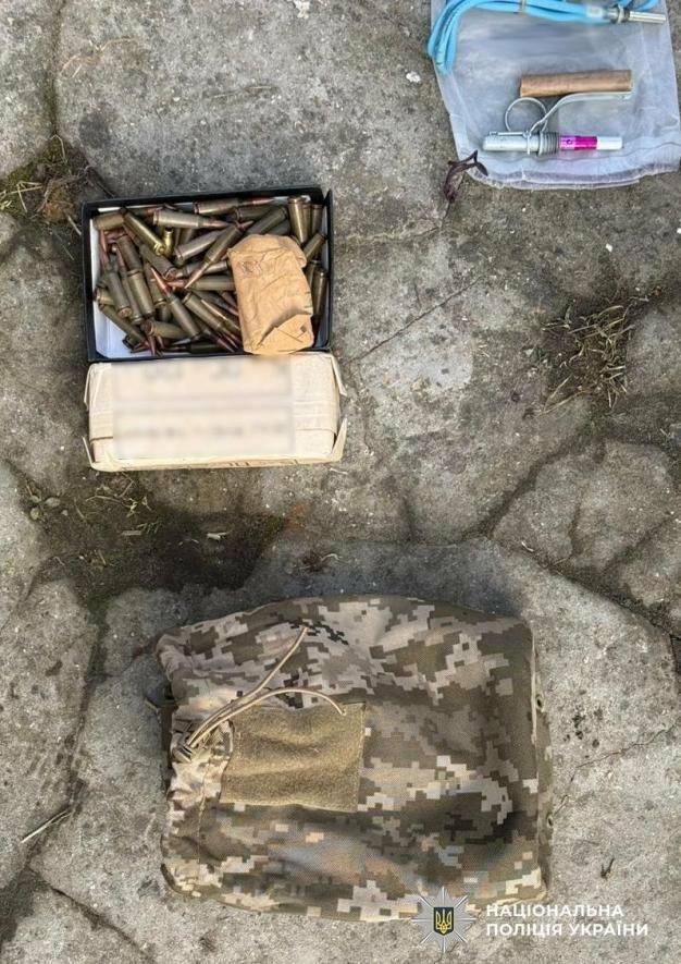 На Львівщині в сховищі СЗЧ у 45-річного мешканця виявили арсенал боєприпасів