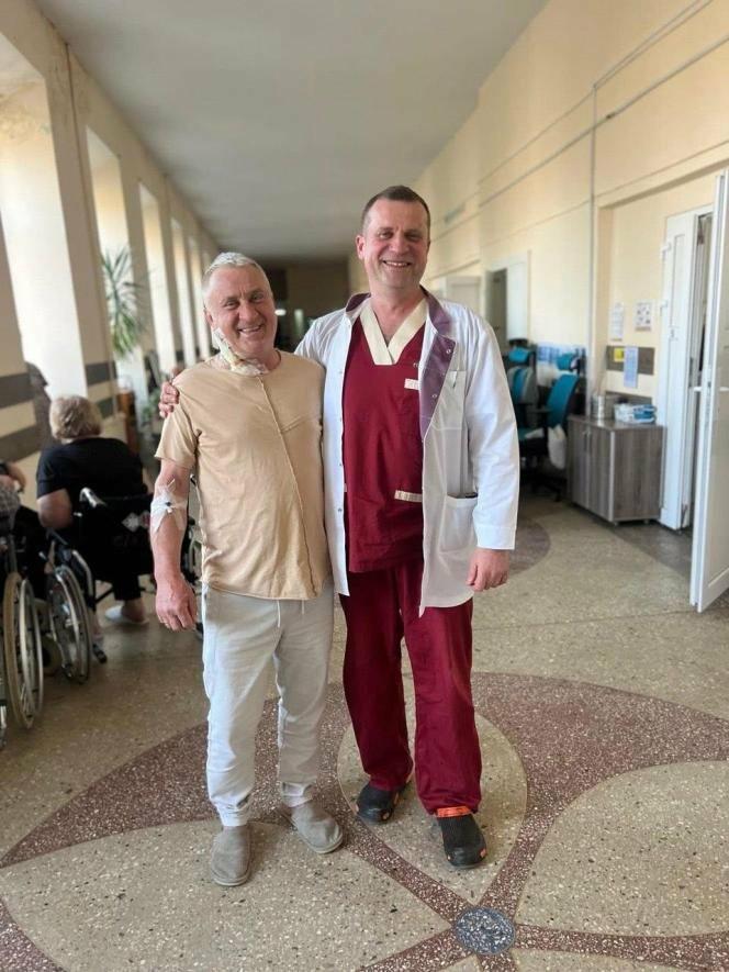 У Львові хірурги запобігли інсульту 61-річному пацієнту з критичним стенозом сонних артерій