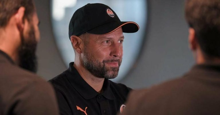 У «Карпатах» знову обирають тренера — серед фаворитів Кобін і Йовічевич