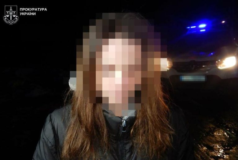 У автівці порушниці комендантської години у Львові знайшли психотропні речовини