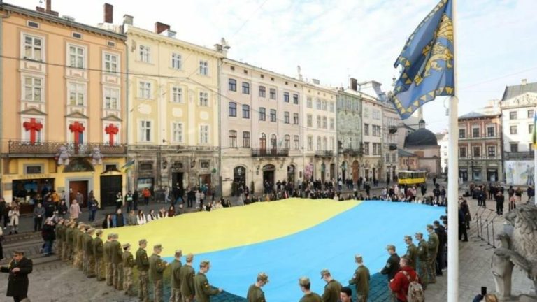 Урочисте звучання Гімну України завтра в самому центрі Львова