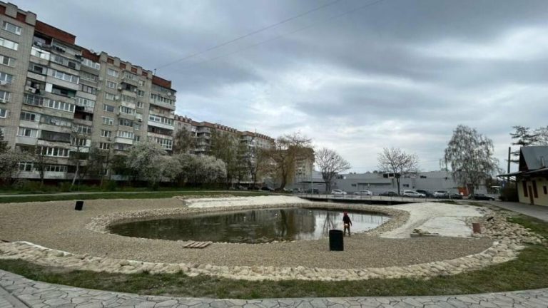 У Львові почали наповнювати водойми на Панча — озера оживають після зими