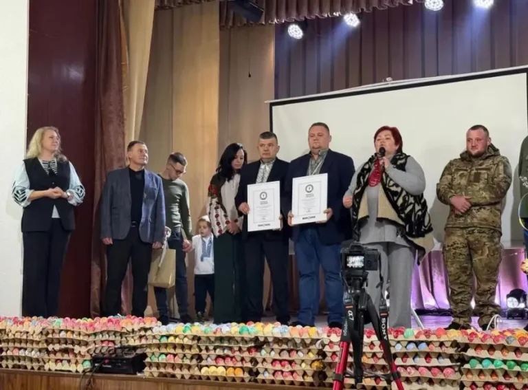 Масове писанкарство у Старому Самборі увійшло до Книги рекордів України
