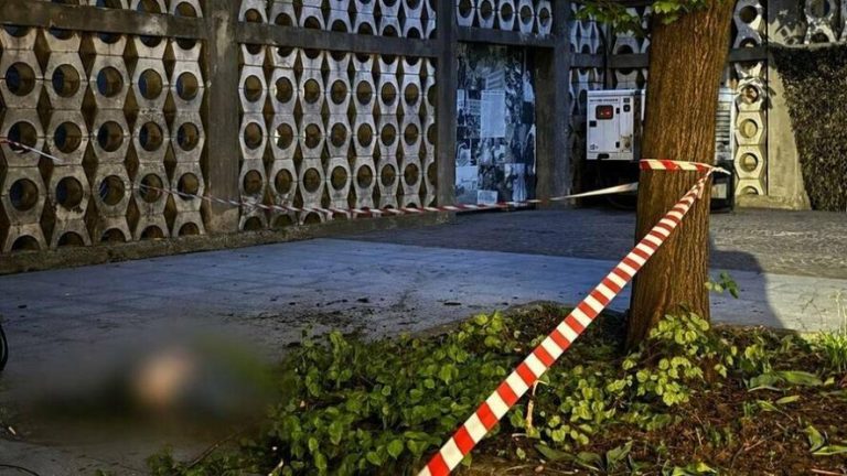 Загибель іноземця на вежі Ратуші в центрі Львова — ФОТО