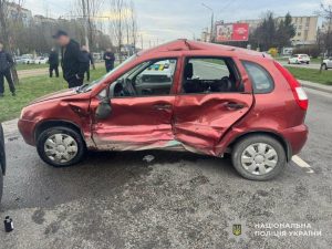 У Львові внаслідок аварії постраждали жінка та трирічний малюк