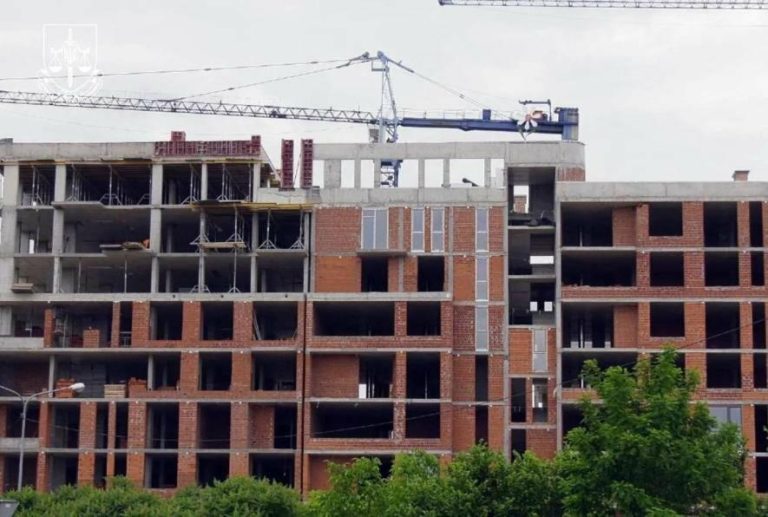 Сокільницького забудовника зобов’язали виплатити майже мільйон гривень за додаткові нарахування