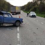 На трасі в Золочівському районі в ДТП постраждав 47-річний пасажир легковика