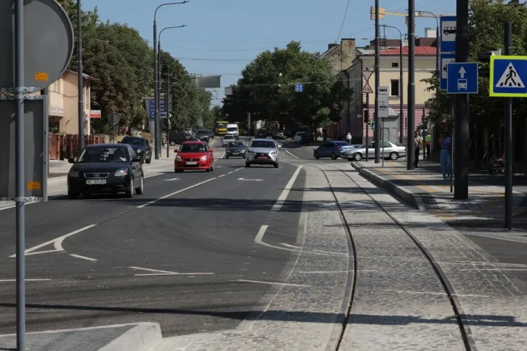 У Львові комісія вводить нові обмеження паркування задля безпеки пішоходів – Голос Сокальщини