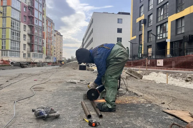 Оновлення вул. Залізничної: роботи тривають на двох ділянках – Голос Сокальщини